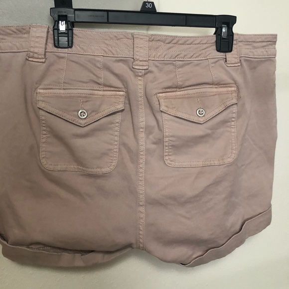 Cute torrid shorts - Picture 2 of 3